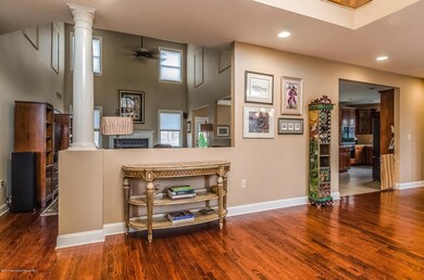 006-Foyer-3548425-medium