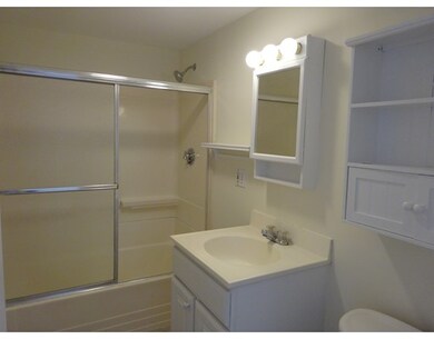 42 Bow St unit Rear, Somerville, MA 02143 - photo 4