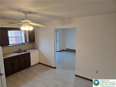 2027 Willow Park Rd unit 8, Bethlehem, PA 18020 - photo 5