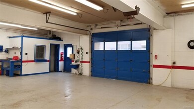 825 Oliver St unit REAR, North Tonawanda, NY 14120 - photo 7