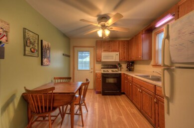 135 N Wright St, Griffith, IN 46319 - photo 2