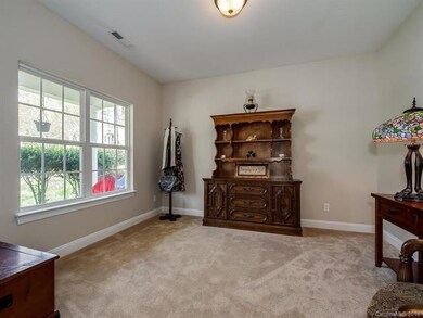 Living room / Flex room