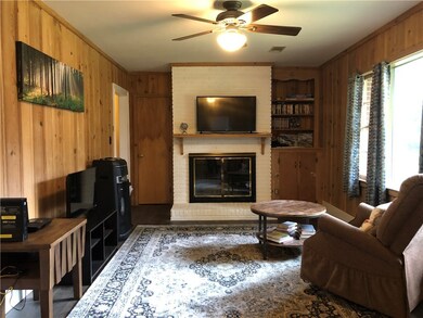 Den / Kitchen