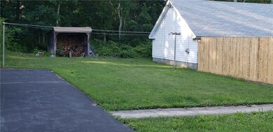 1482 Chopmist Hill Rd unit A, North Scituate, RI 02857 - photo 3