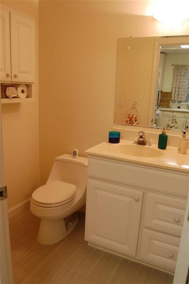 31 Gleneagle Dr unit U77, Nashua, NH 03063 - photo 5