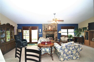 8023 Corky Ct E, Jacksonville, FL 32244 - photo 3