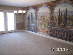 24 Greg Ct, Hendersonville, NC 28792 - photo 5