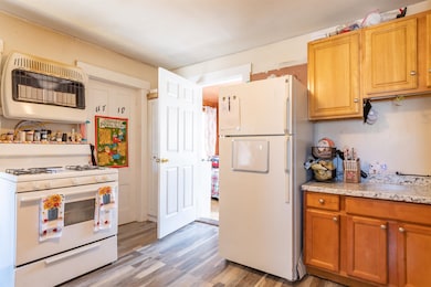 16 Hanover St, Nashua, NH 03060 - photo 7