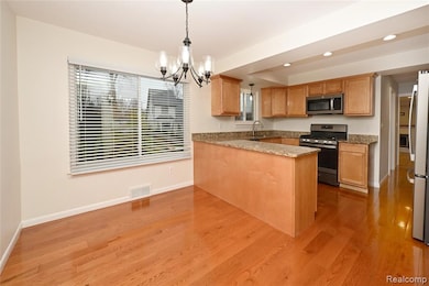 5541 Meadow Ln, Shelby Township, MI 48316 - photo 7