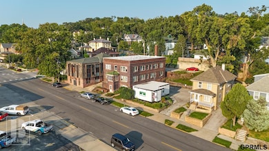 209 S 4th St, Council Bluffs, IA 51503 - photo 7