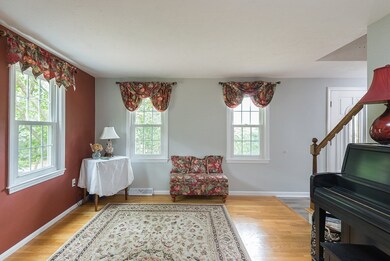 4 Spring St, Pembroke, MA 02359 - photo 4