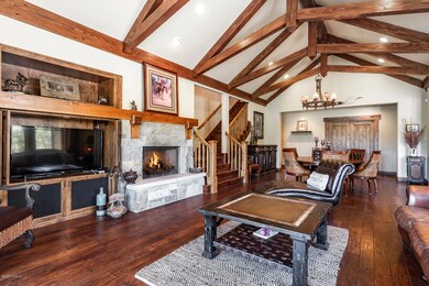 3122 East Arrowhead Trail-003-003-3122eA