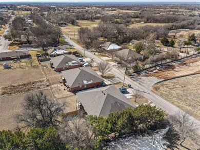 111 N Workman Rd, Decatur, TX 76234 - photo 5