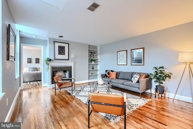 702 S Wolfe St unit 5, Baltimore, MD 21231 - photo 2