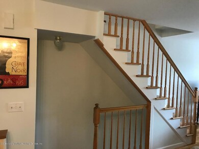 63 Peacock oak wood banister 2