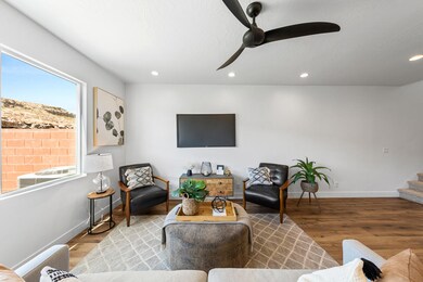 762 E Desert Cactus Dr-5