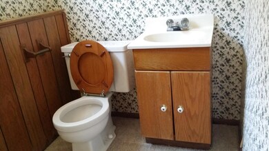 unlisted-address, Columbus, OH 43227 - photo 6