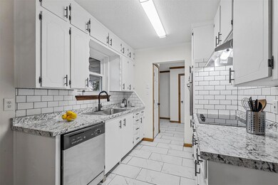 1315 Roberts Ave, Cleburne, TX 76033 - photo 6