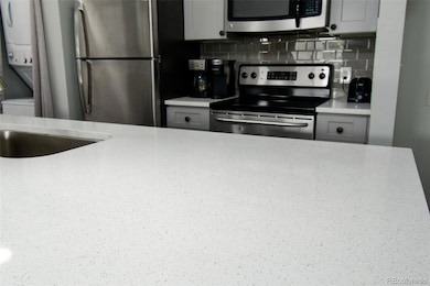 Quartz countertop