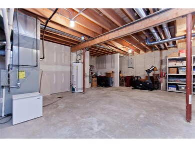 345 Wasatch Ct NE, Cedar Rapids, IA 52402 - photo 5