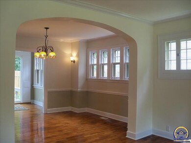 1276 SW Pembroke Ln, Topeka, KS 66604 - photo 4