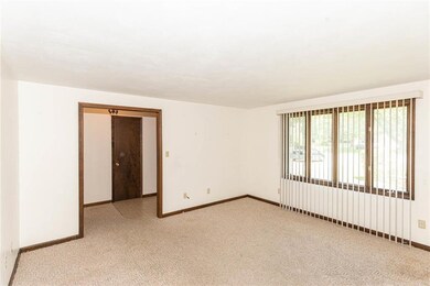 2921 E 8th St, Anderson, IN 46012 - photo 3