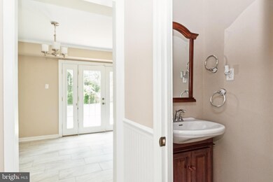 4720 Ramsgate Ln, Bowie, MD 20715 - photo 4