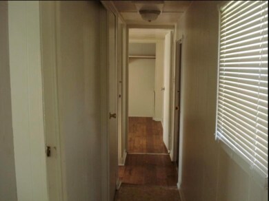 10 Powhatan St, Crawfordville, FL 32327 - photo 5