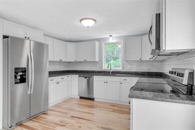 156 Hillcrest Rd, Litchfield, NH 03052 - photo 4