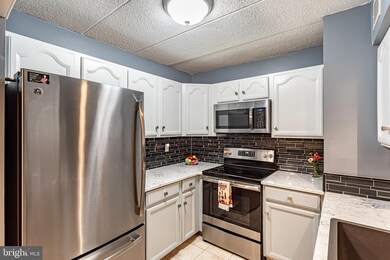 130 Woodstream Dr, Norristown, PA 19403 - photo 7