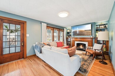 5-web-or-mls-E Tulane Rd-005