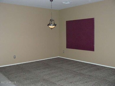FORMAL DINING