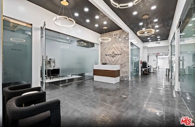 unlisted-address, Los Angeles, CA 90034 - photo 4