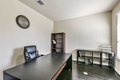 27514 Fleming Bluff Ct, Fulshear, TX 77441 - photo 7