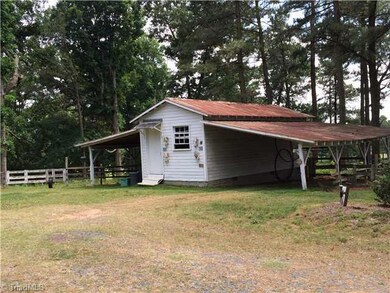 3159 Grantville Ln, Asheboro, NC 27205 - photo 6