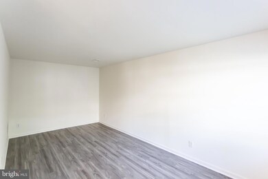 9665 Hagel Cir unit E, Lorton, VA 22079 - photo 7