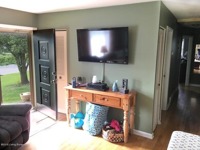 5501 Idlewood Ln, Louisville, KY 40291 - photo 7