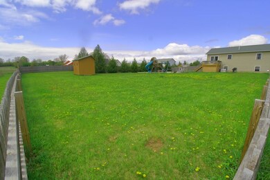 Huge fenced in yard