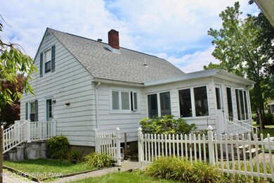 201 Huston Ave, Stroudsburg, PA 18360 - photo 3