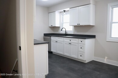 4926 Alpha St, Lansing, MI 48910 - photo 7