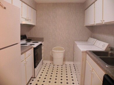 850 Mallery St *Furnished* unit E-8, Saint Simons Island, GA 31522 - photo 7