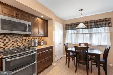 306 Meadow Ct unit 306, Glen Mills, PA 19342 - photo 5