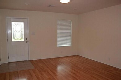 2004 Katherine Ave, Edinburg, TX 78539 - photo 4