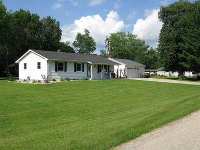 928 W Sunny Ln, Janesville, WI 53546 - photo 4