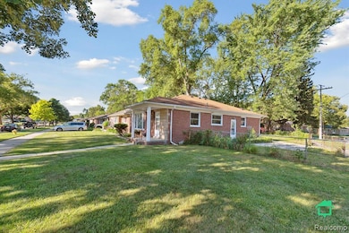 23161 Gardner St, Oak Park, MI 48237 - photo 3