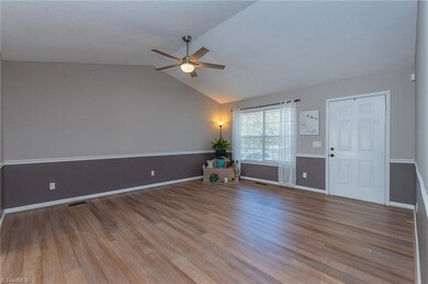 3908 Landover Dr, High Point, NC 27265 - photo 6