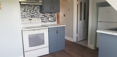 1536 Cranston St, Cranston, RI 02920 - photo 4