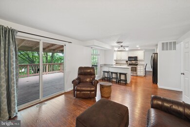 6994 Macbeth Way, Sykesville, MD 21784 - photo 5