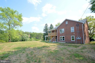 2320 Valley Rd unit 1, Berkeley Springs, WV 25411 - photo 4
