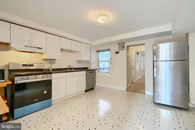 229 S Ann St unit . B, Baltimore, MD 21231 - photo 7